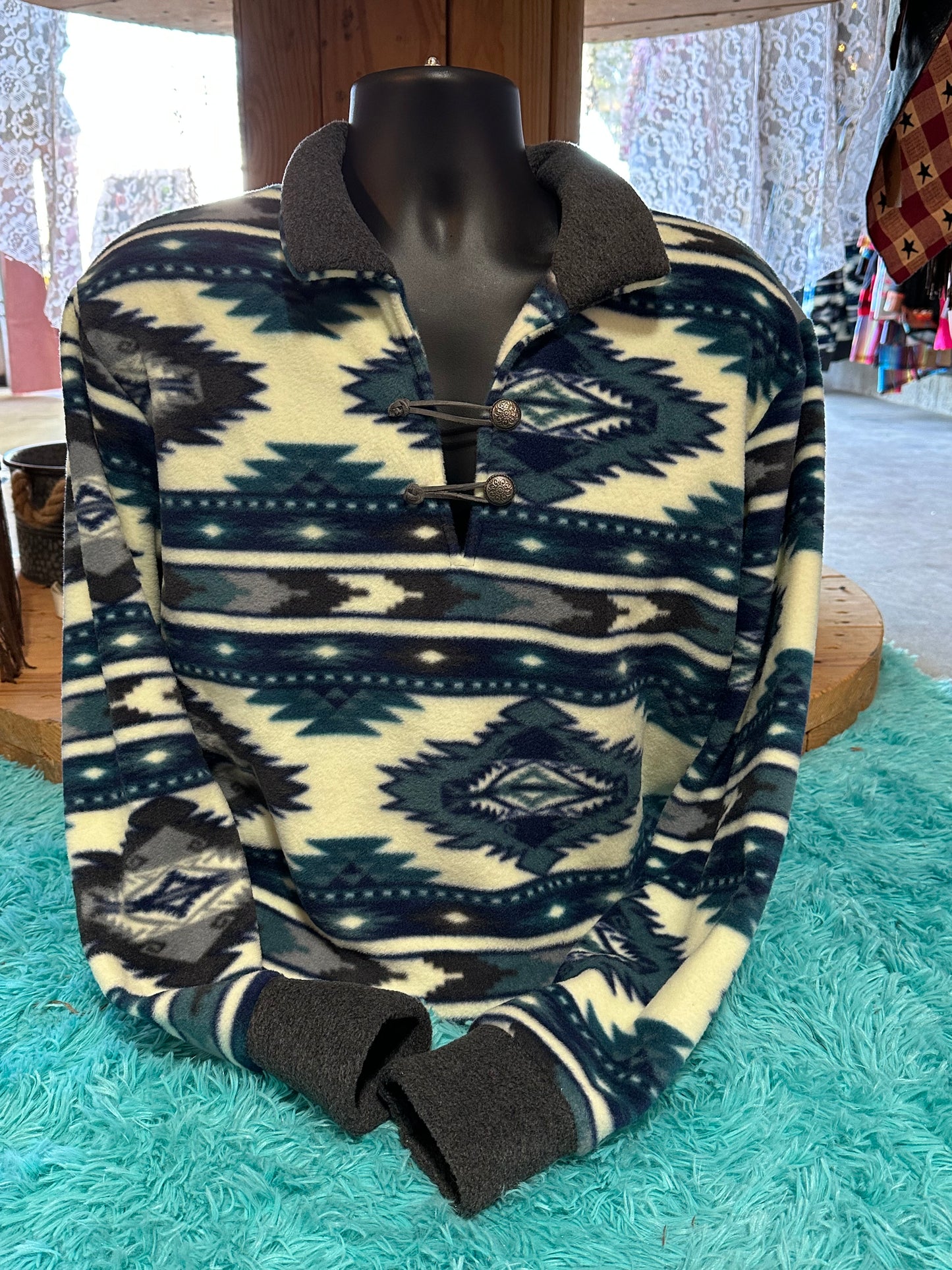 Men’s Aztec Pull Over